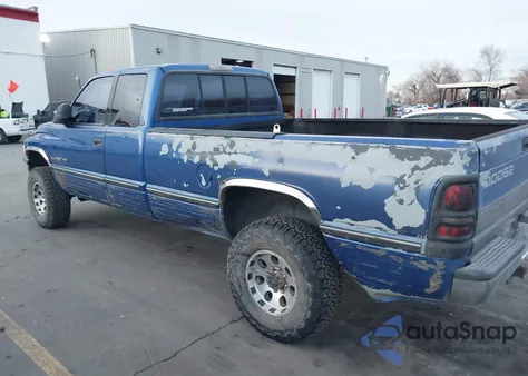 1995 Dodge Ram 2500 из США, поврежденный, VIN 3B7KF23W0SM163072